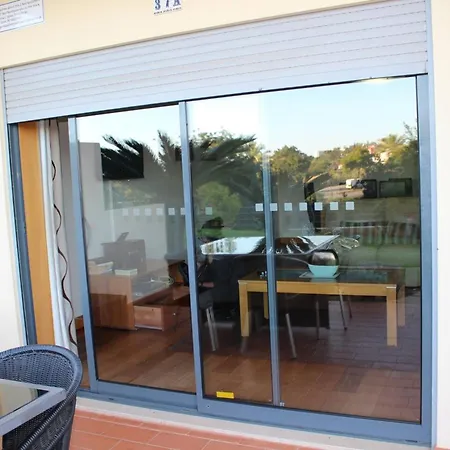 Apartman Spacious In 200 M² With Shared Pool *