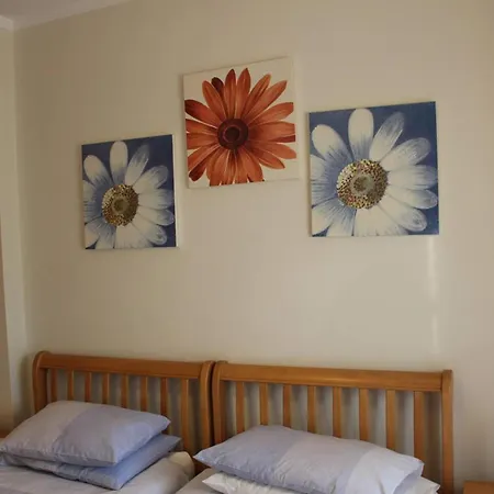 Spacious In 200 M² With Shared Pool