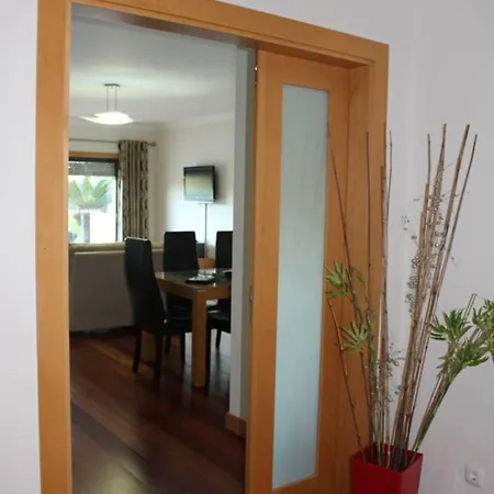 Spacious In 200 M² With Shared Pool Apartman *