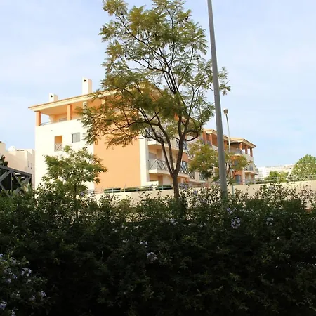 Spacious In 200 M² With Shared Pool
