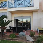 Apartman Spacious In 200 M² With Shared Pool Albufeira